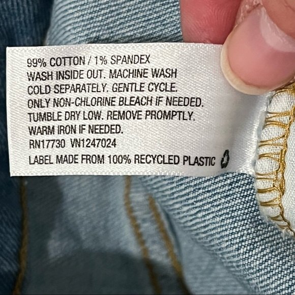 NWT Wild Fable High Rise Distressed Frayed Hem Denim Mini Skirt Size 8 - Picture 9 of 9